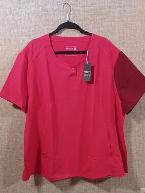 Pledge Red Short-Sleeve Henley with Contrast Sleeve